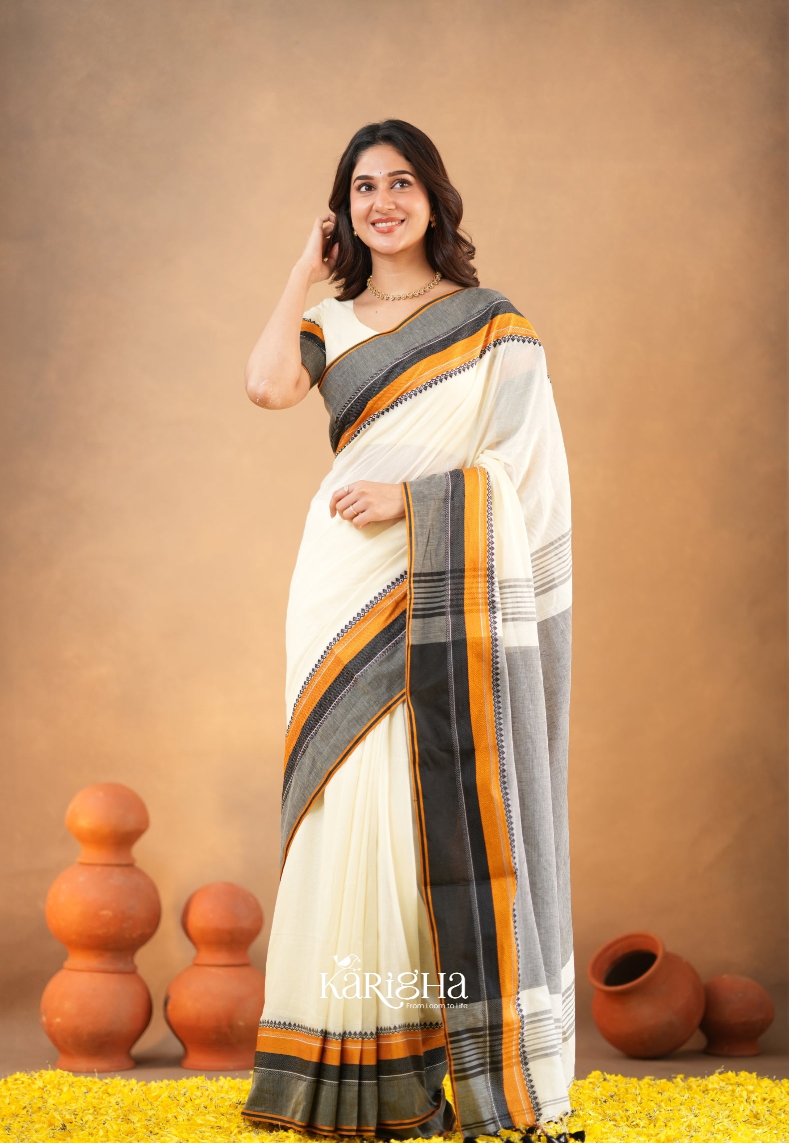 Calcutta Craft – Artisanal Cotton Saree with Timeless Weave