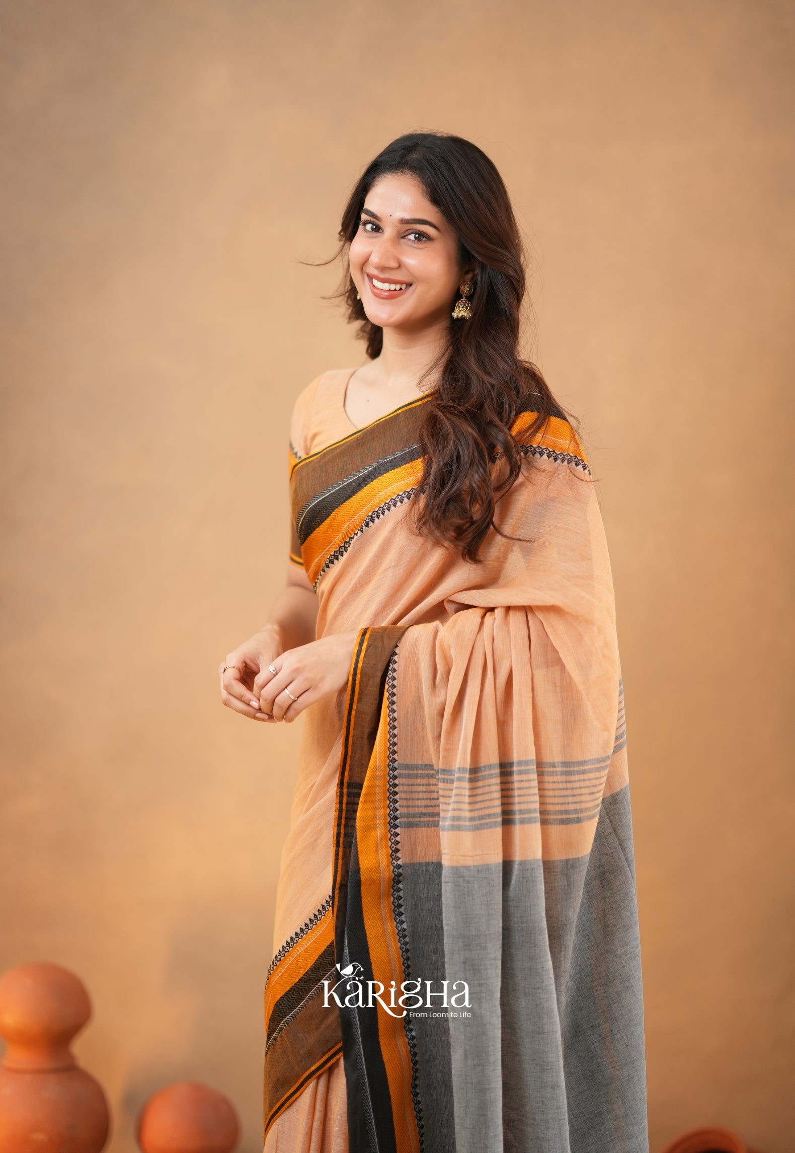Calcutta Craft – Artisanal Cotton Saree with Timeless Weave