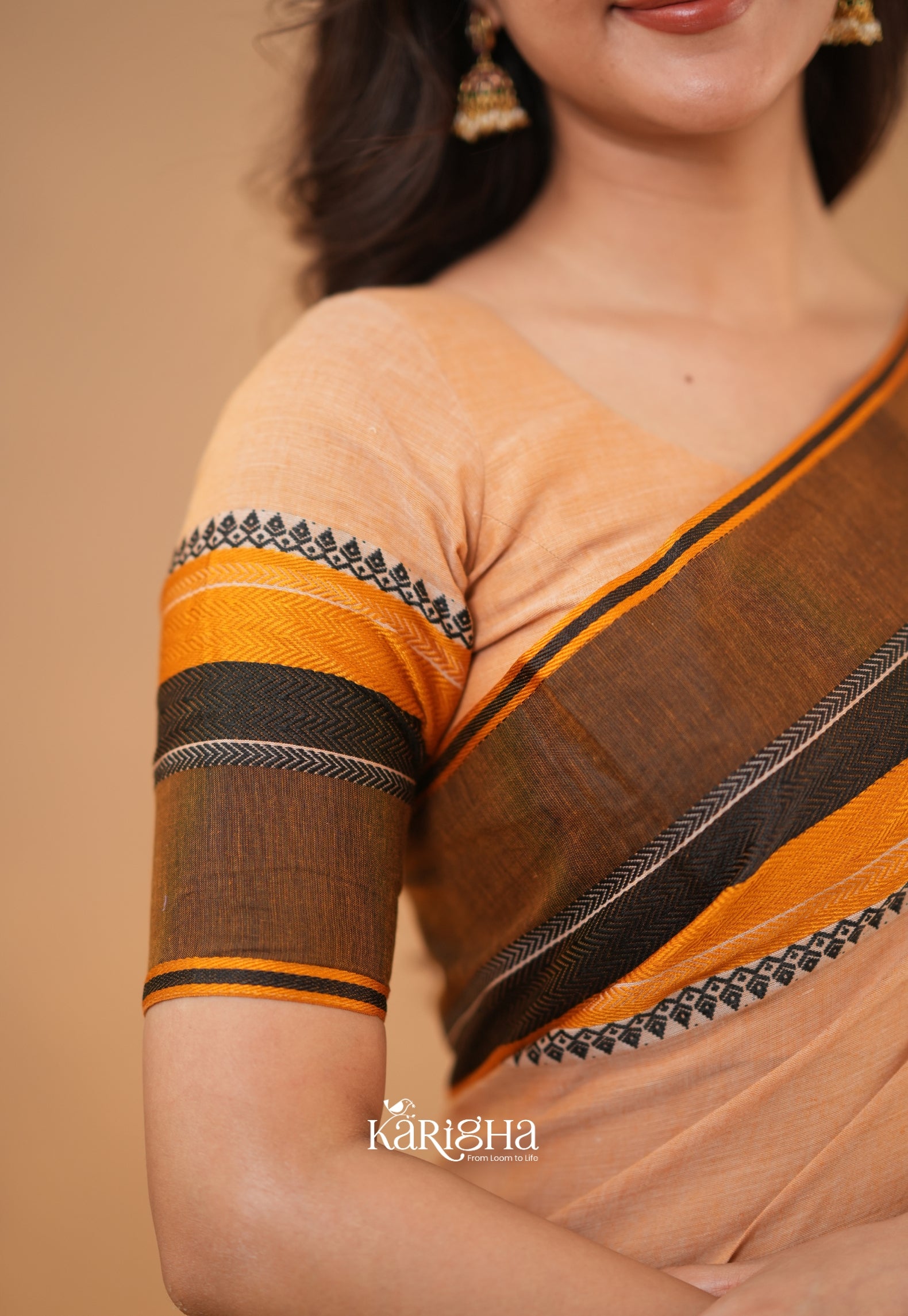 Calcutta Craft – Artisanal Cotton Saree with Timeless Weave
