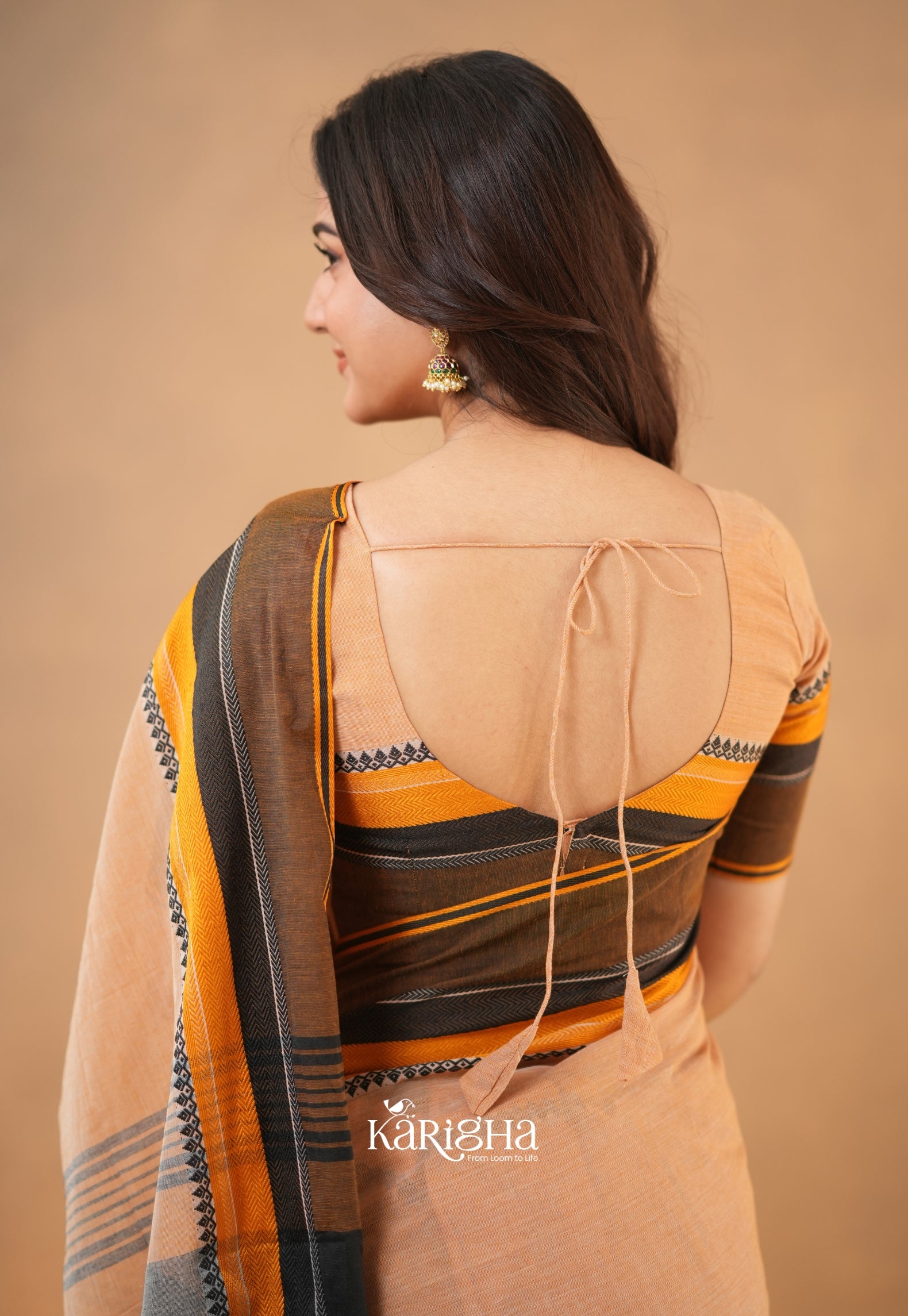 Calcutta Craft – Artisanal Cotton Saree with Timeless Weave