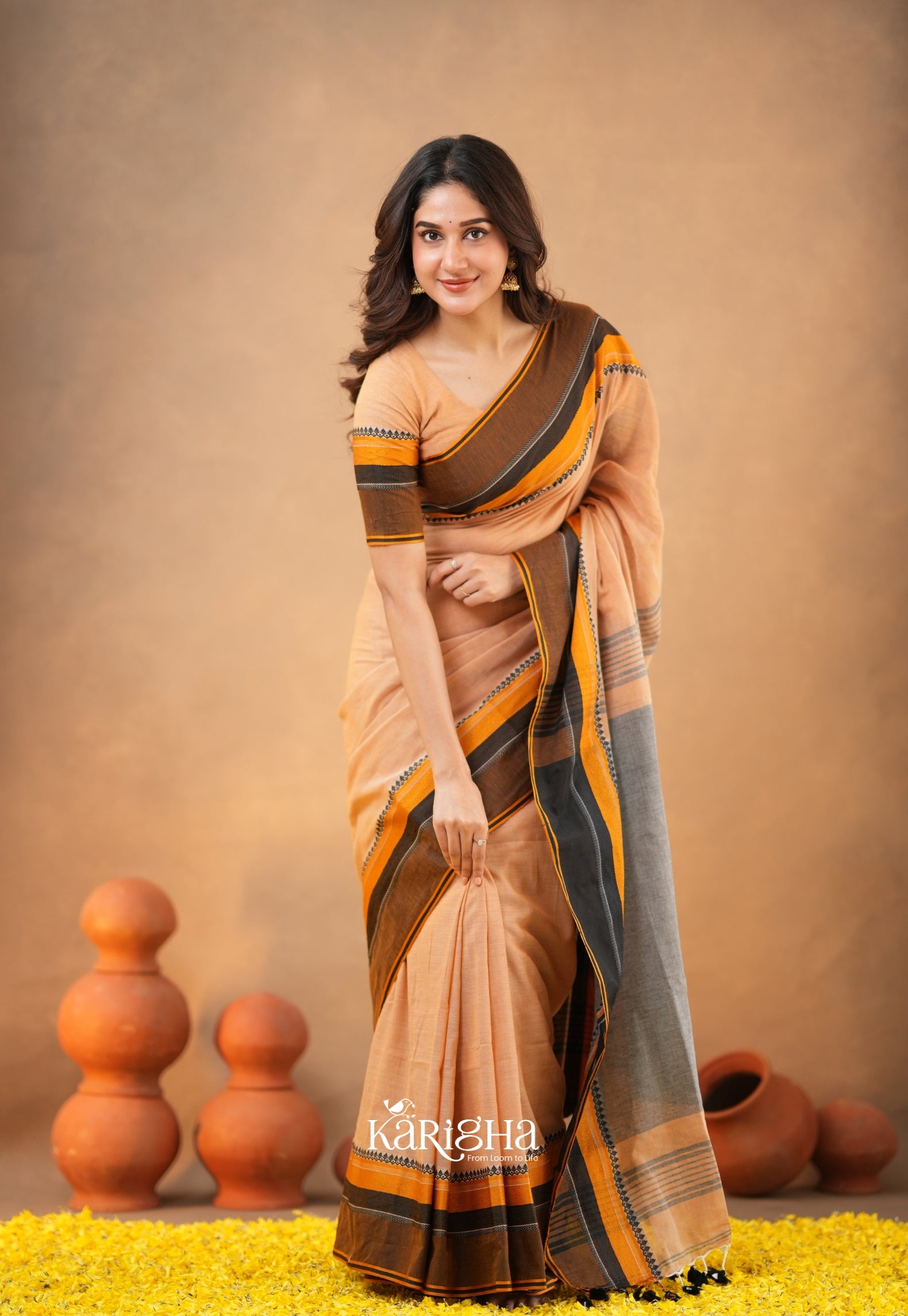 Calcutta Craft – Artisanal Cotton Saree with Timeless Weave