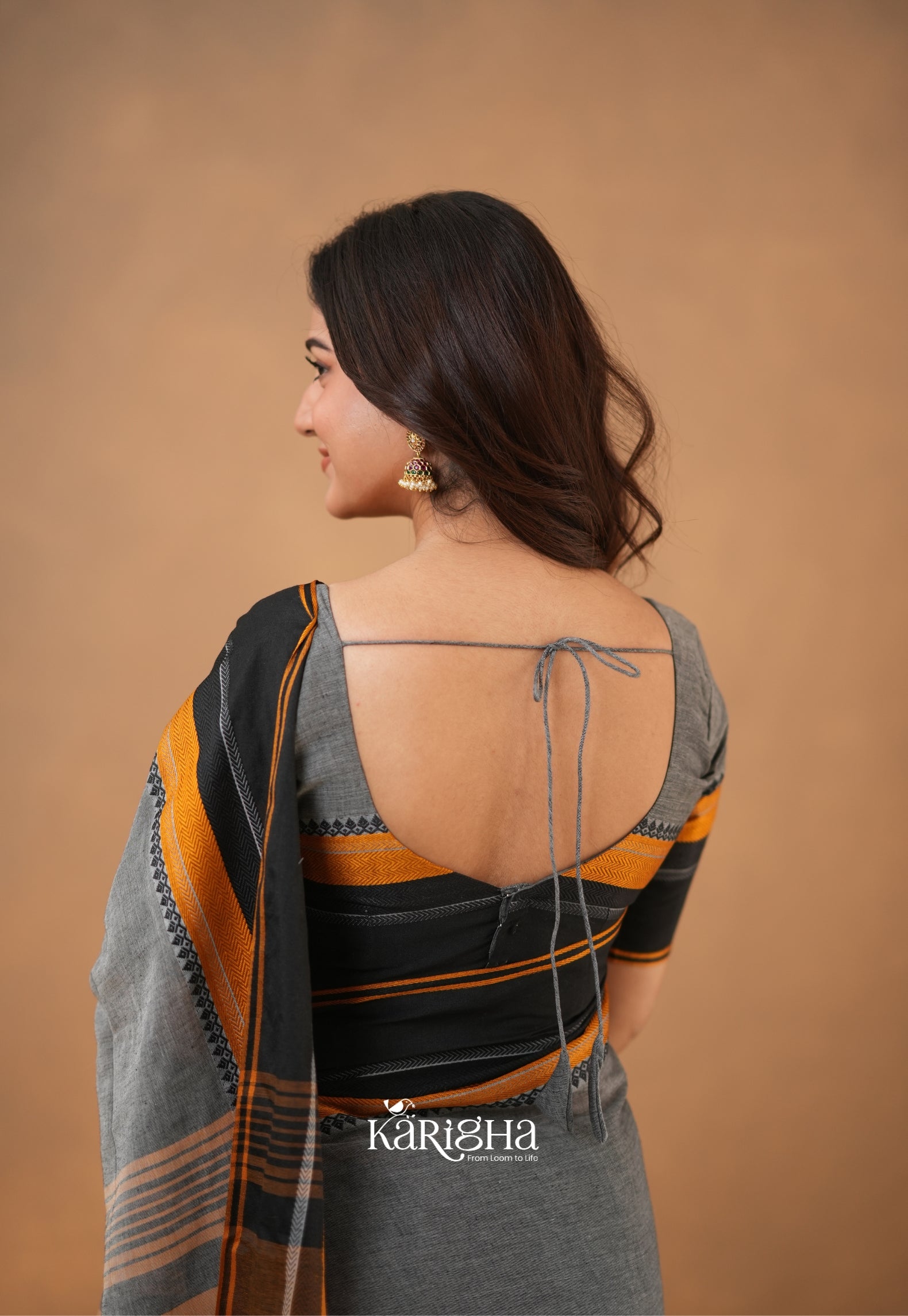 Calcutta Craft – Artisanal Cotton Saree with Timeless Weave