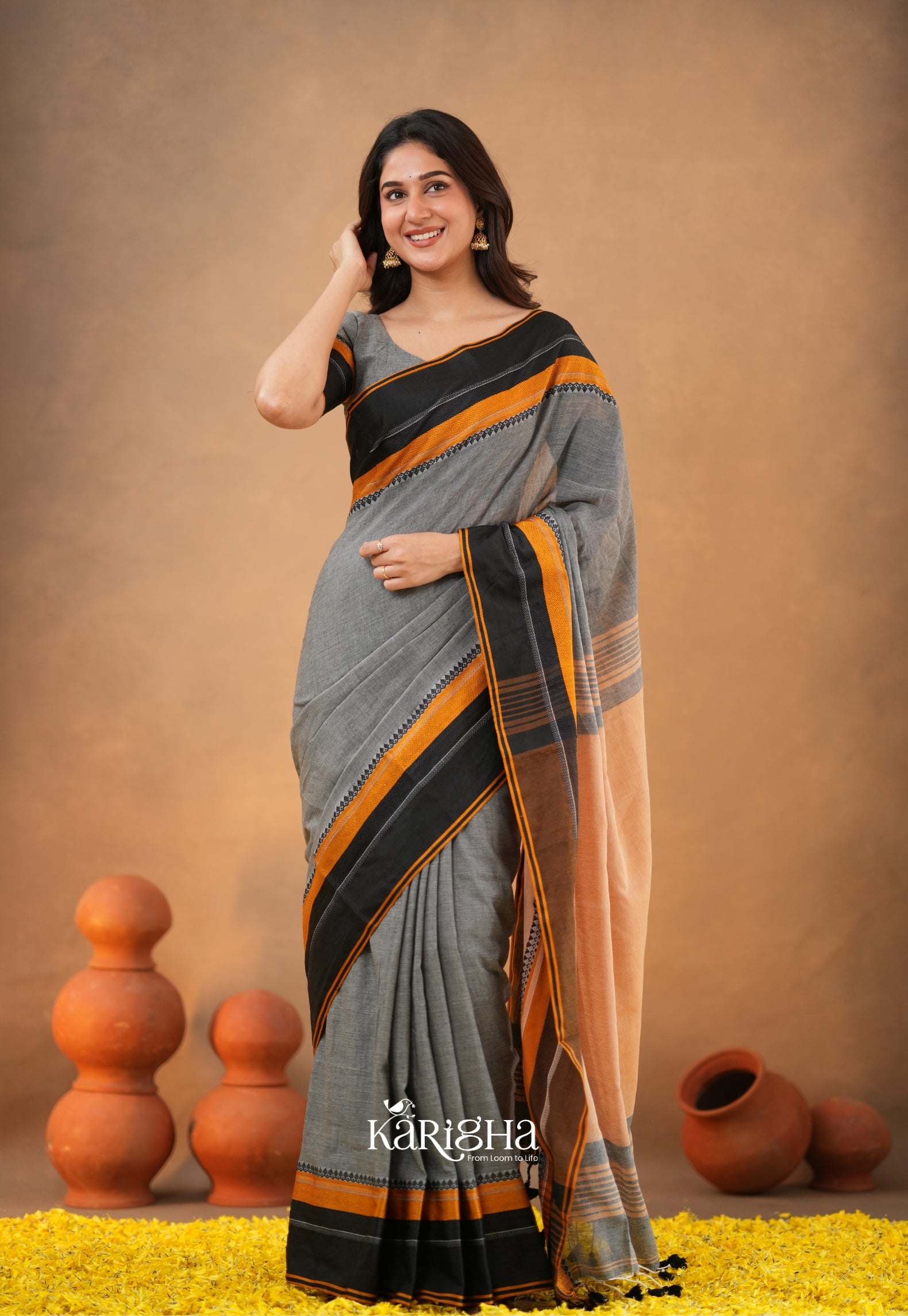Calcutta Craft – Artisanal Cotton Saree with Timeless Weave