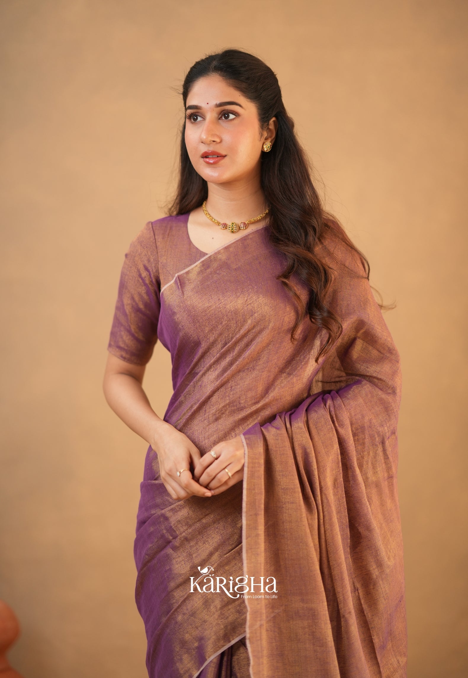 Linen Radiance – Featherlight Saree with Subtle Shine