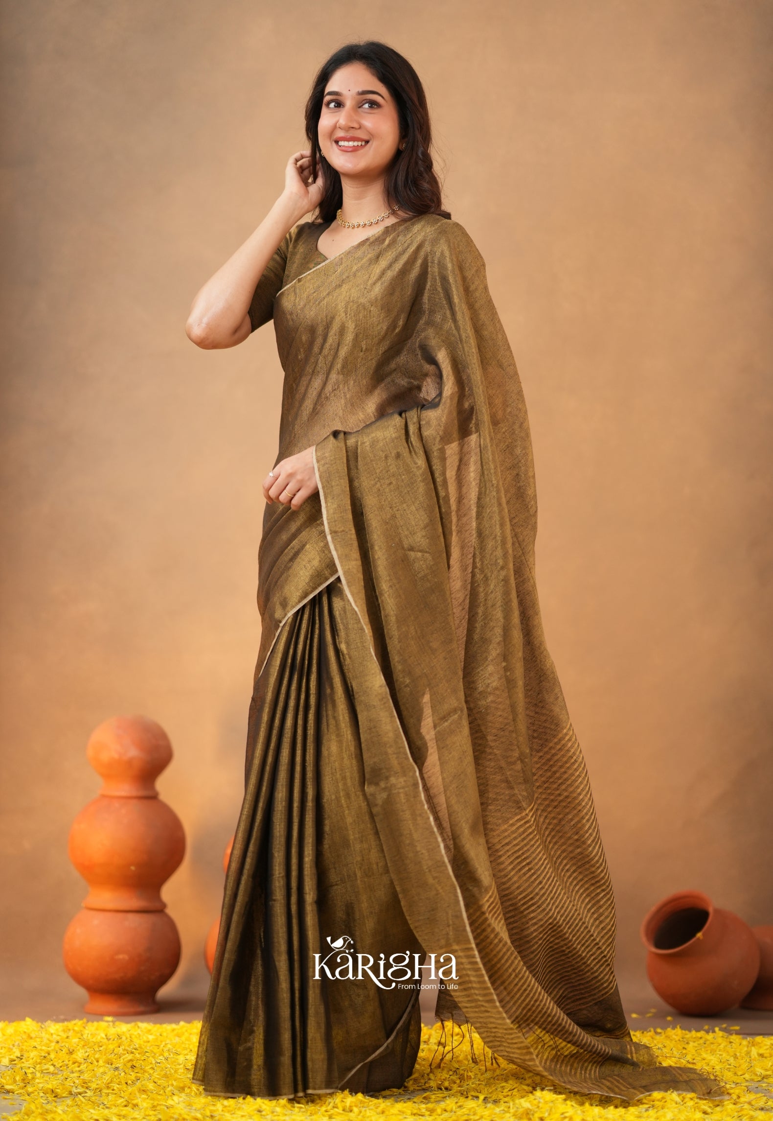 Linen Radiance – Featherlight Saree with Subtle Shine
