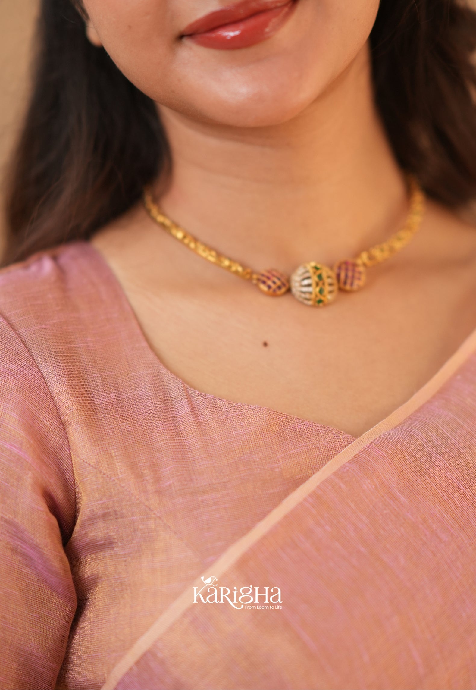 Linen Radiance – Featherlight Saree with Subtle Shine