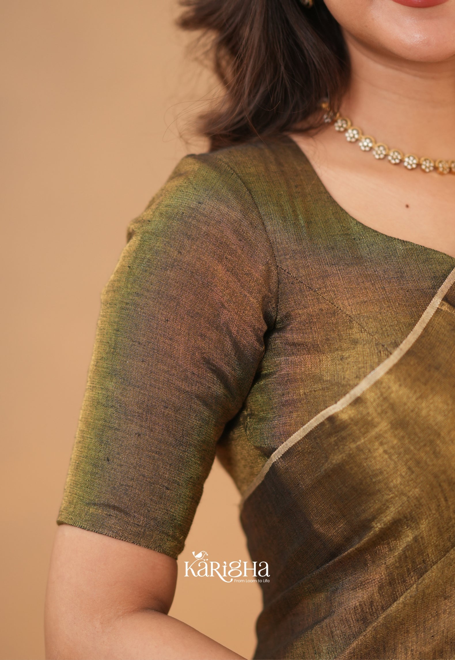 Linen Radiance – Featherlight Saree with Subtle Shine
