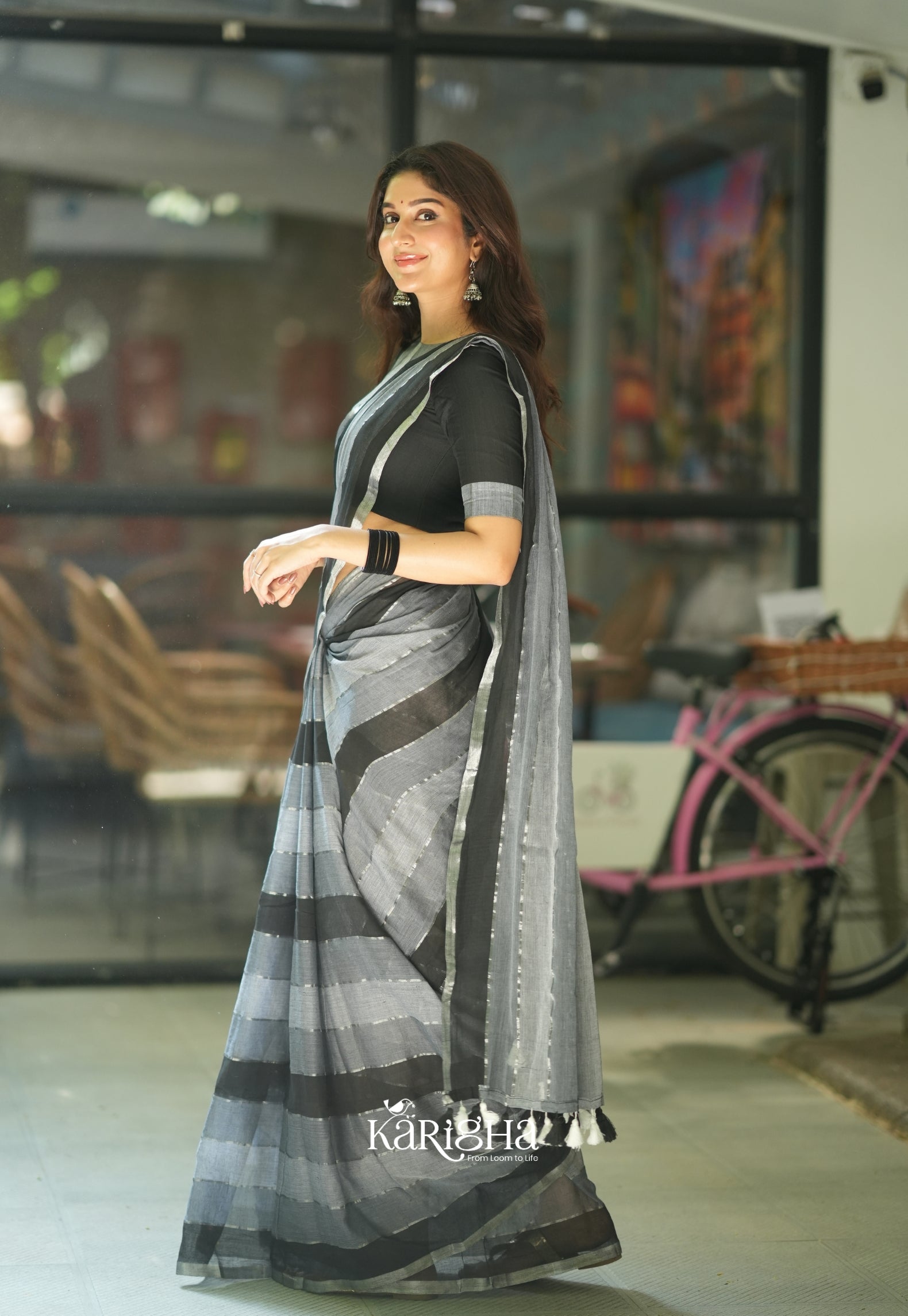 Multicolor Mul Cotton Saree – Vibrant Weave Magic