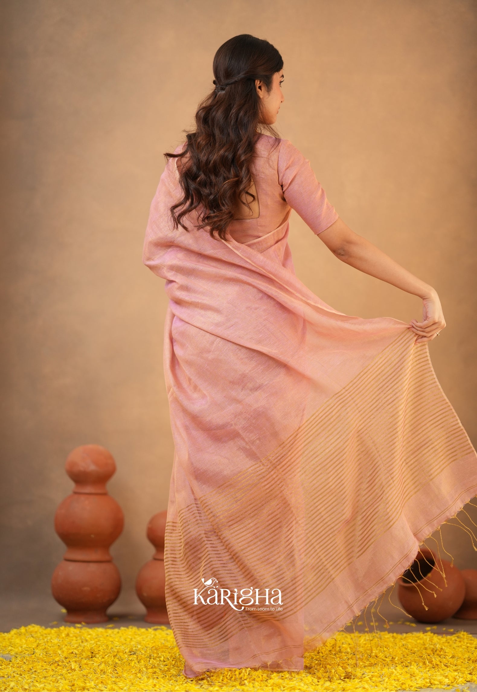 Linen Radiance – Featherlight Saree with Subtle Shine